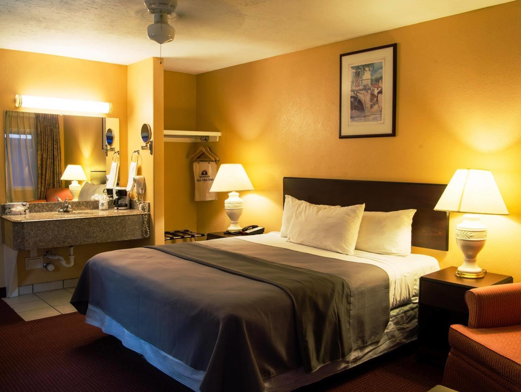 Motel Baymont By Wyndham Socorro Exteriér fotografie